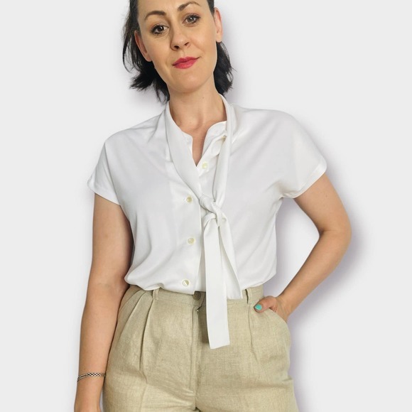 70s White Tie‎ Collar Blouse - Picture 2 of 5